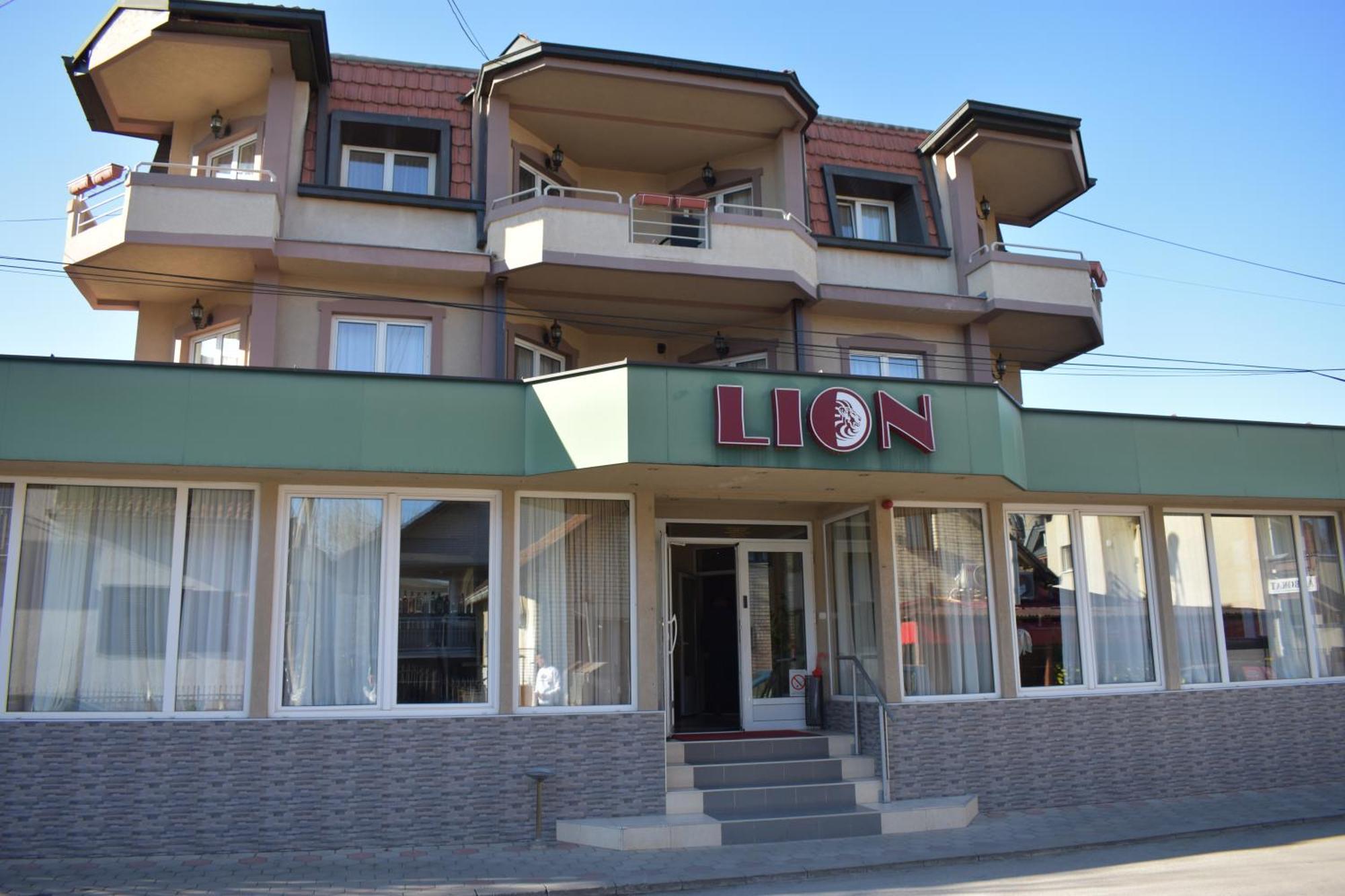 Garni Hotel Lion Jagodina Eksteriør bilde