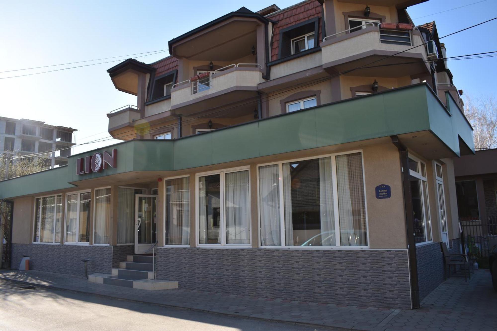 Garni Hotel Lion Jagodina Eksteriør bilde