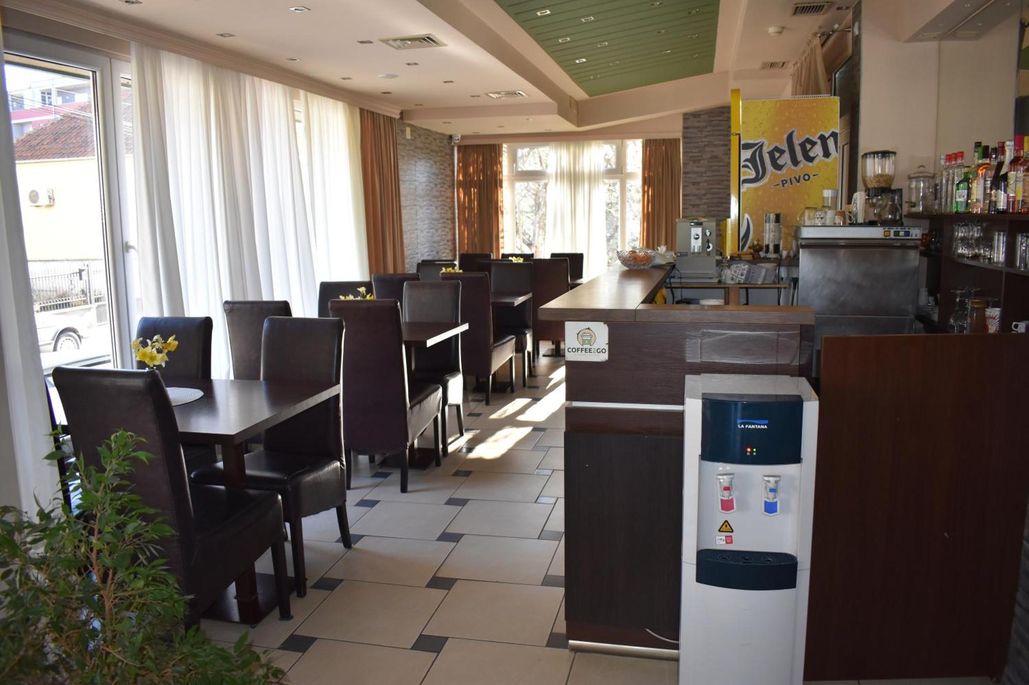 Garni Hotel Lion Jagodina Eksteriør bilde