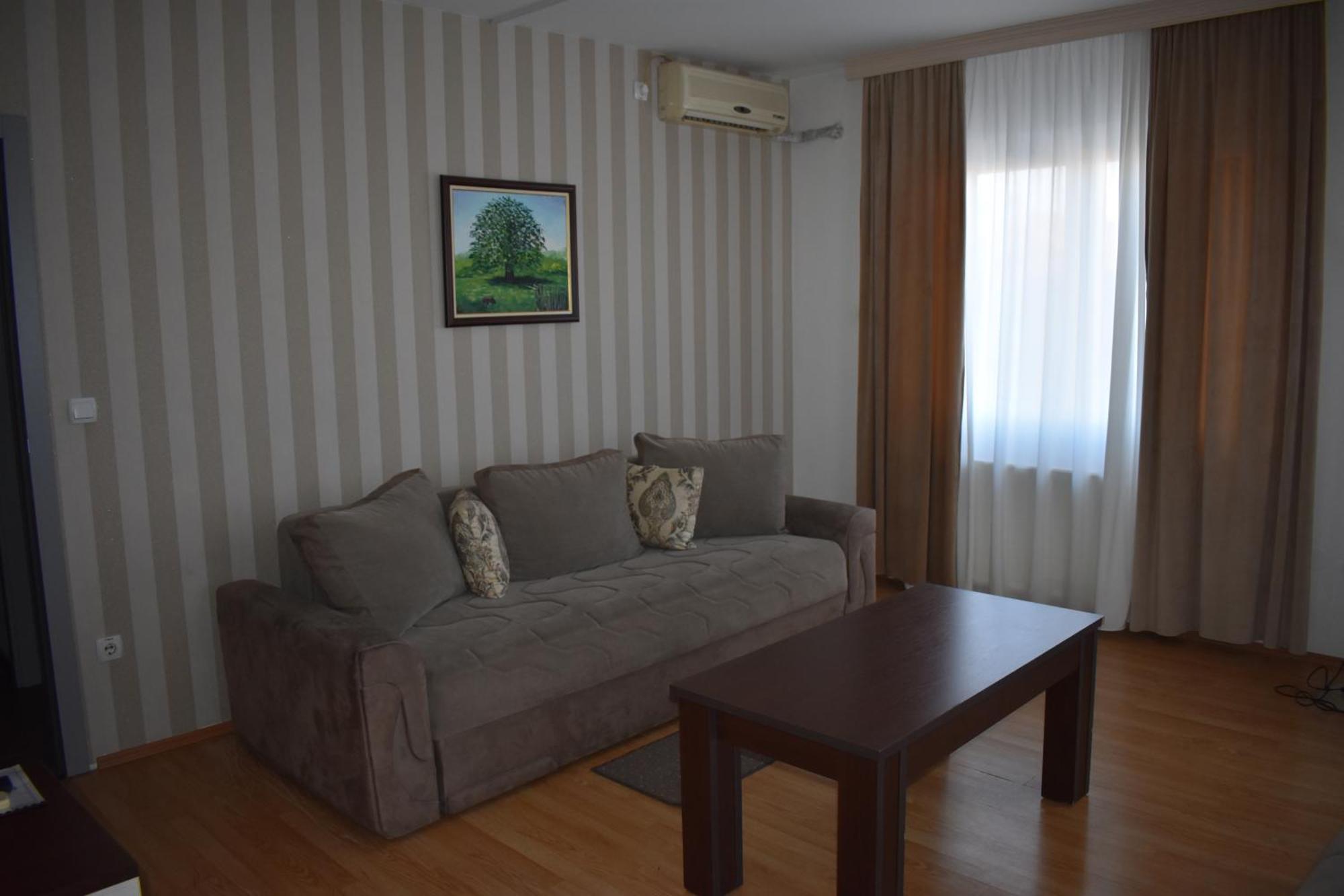 Garni Hotel Lion Jagodina Eksteriør bilde