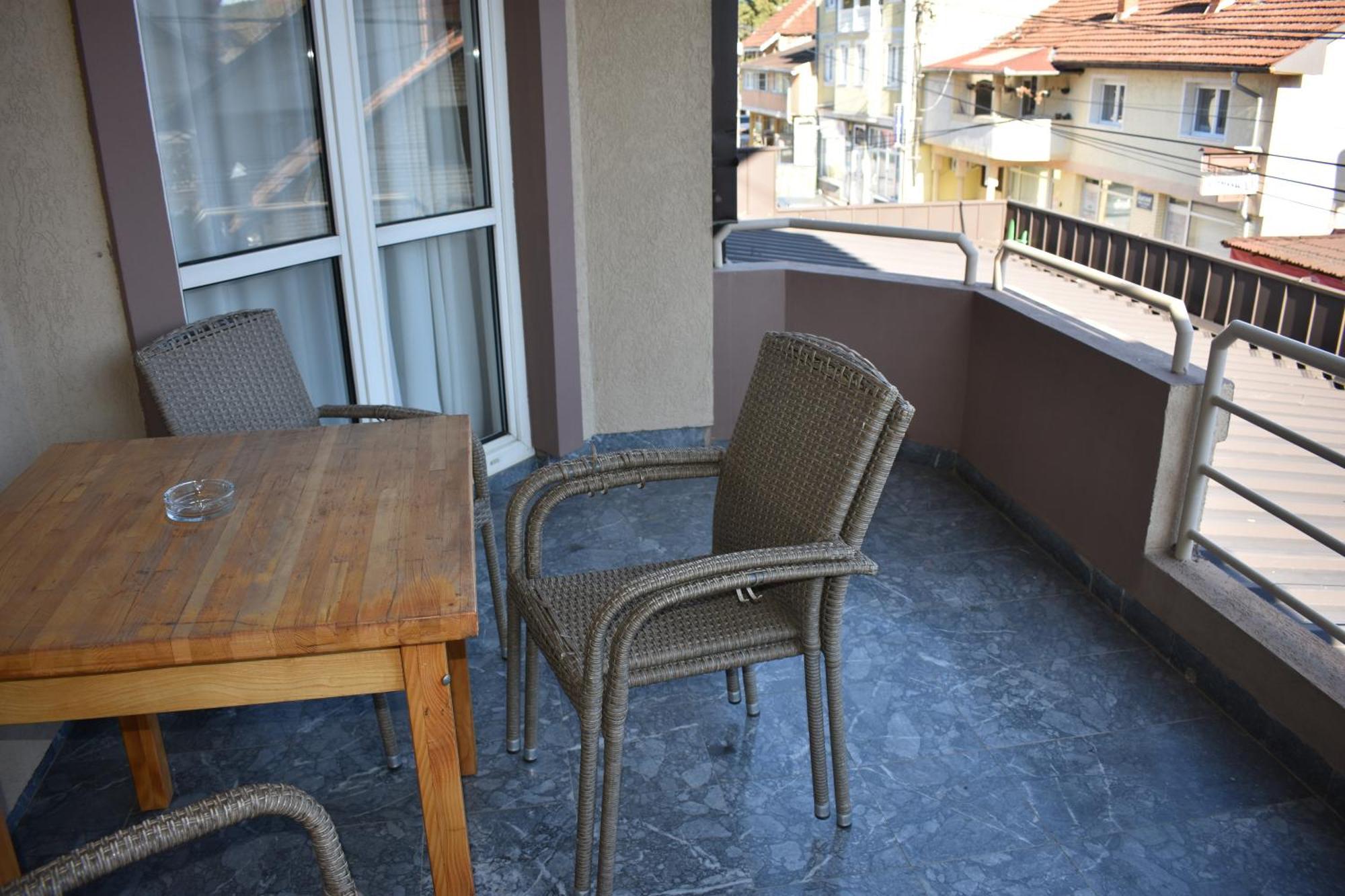 Garni Hotel Lion Jagodina Eksteriør bilde