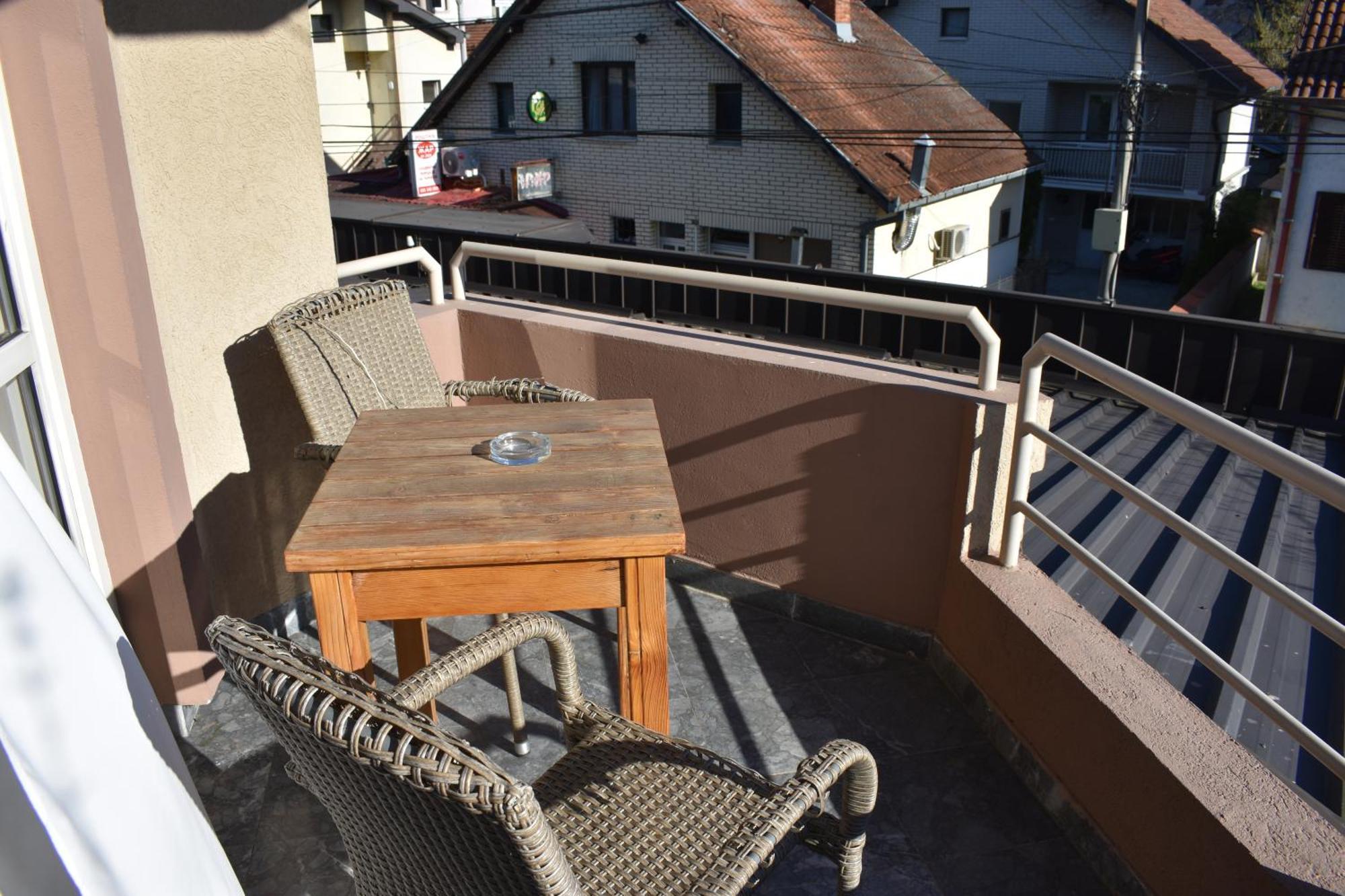 Garni Hotel Lion Jagodina Eksteriør bilde