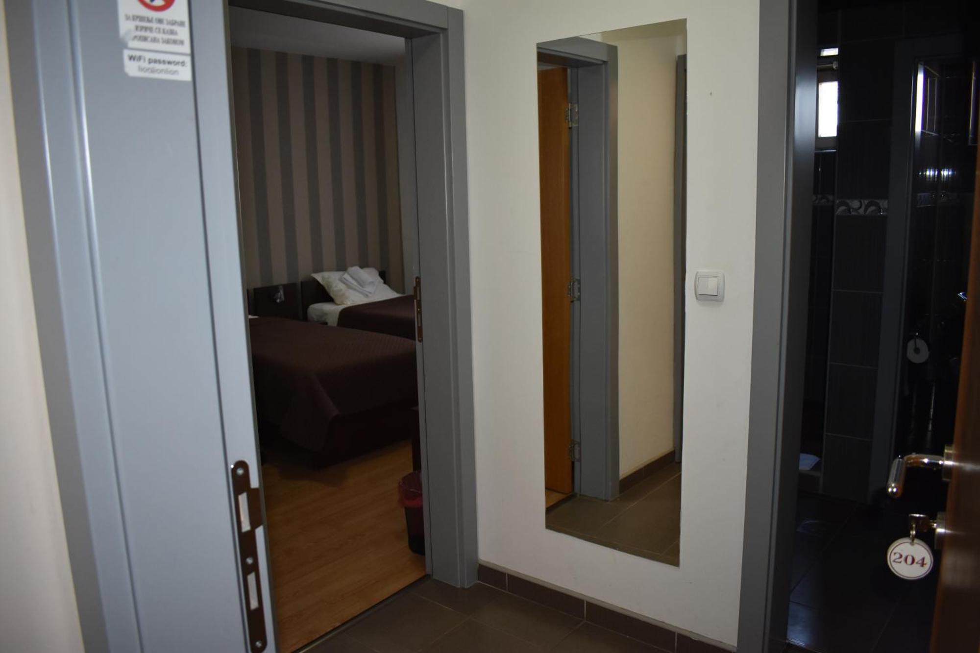 Garni Hotel Lion Jagodina Eksteriør bilde