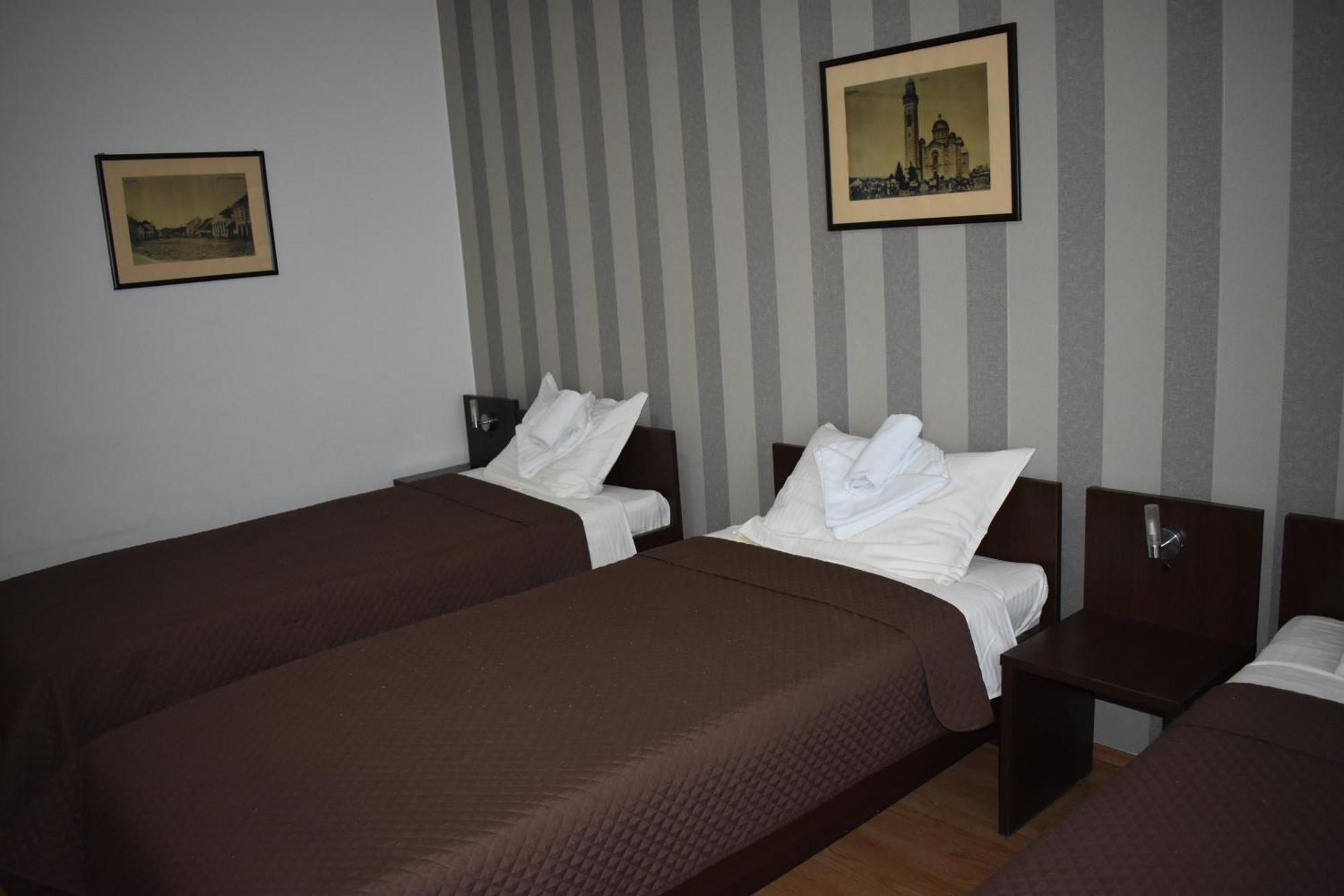 Garni Hotel Lion Jagodina Eksteriør bilde