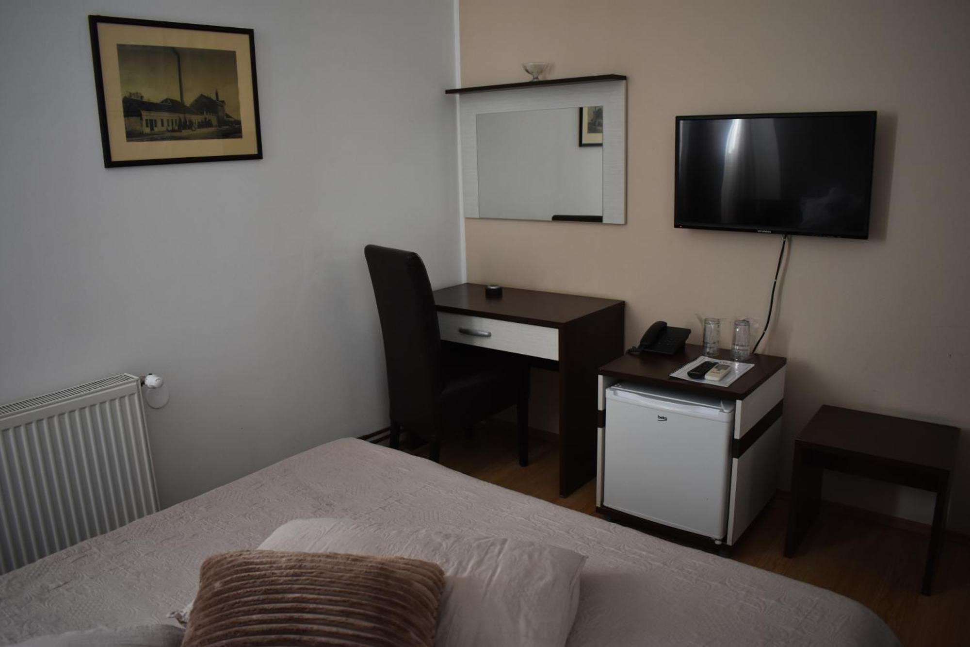 Garni Hotel Lion Jagodina Eksteriør bilde