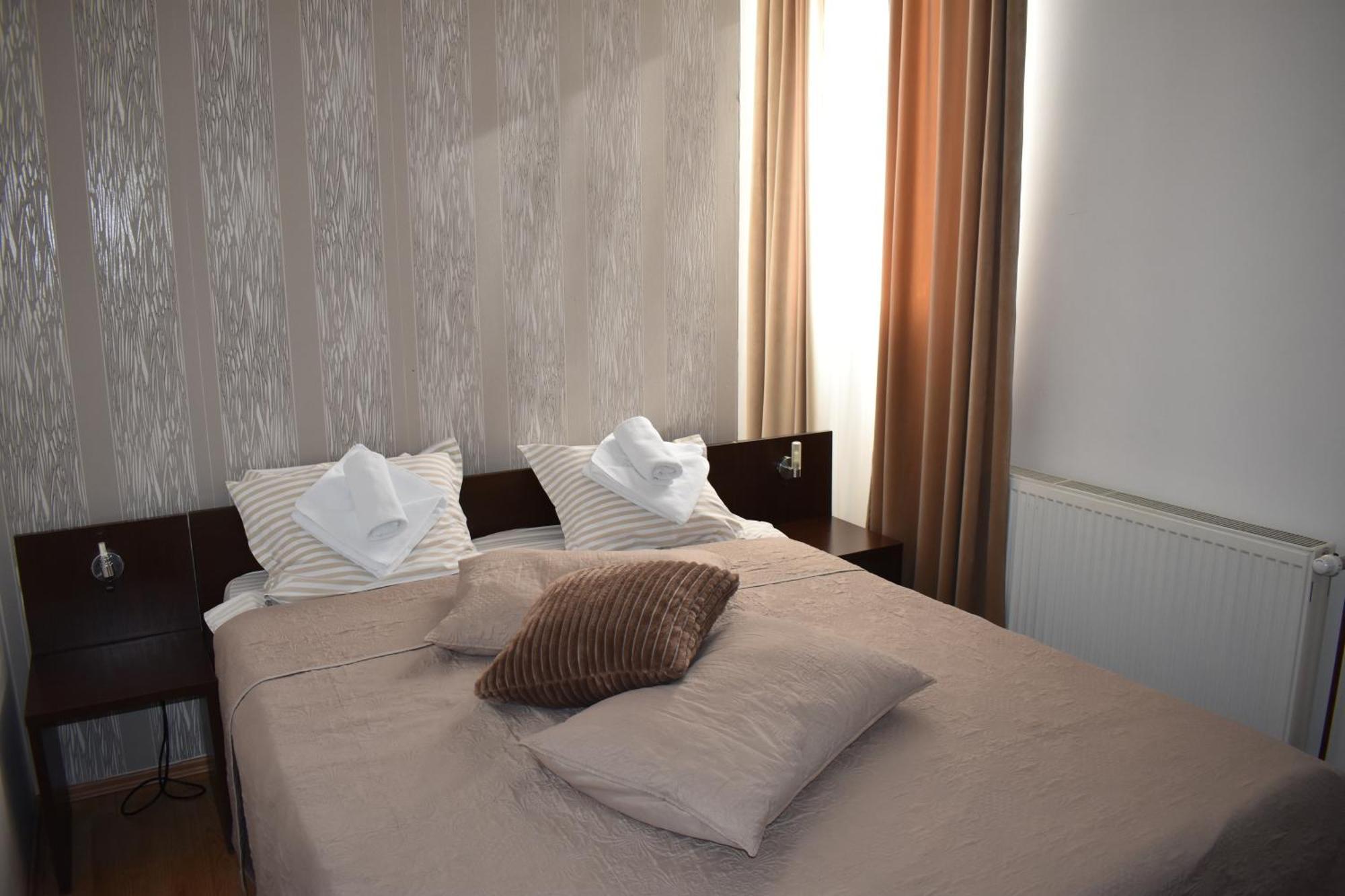 Garni Hotel Lion Jagodina Eksteriør bilde