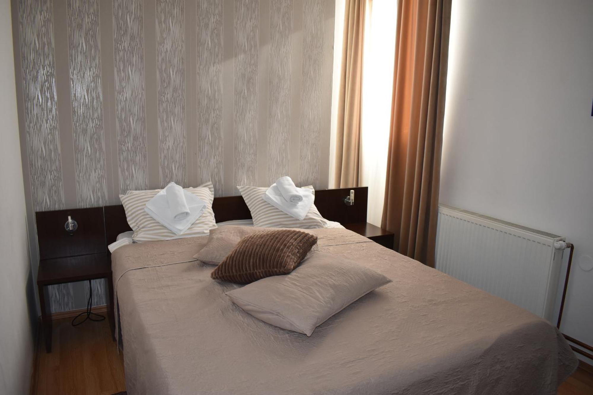 Garni Hotel Lion Jagodina Eksteriør bilde